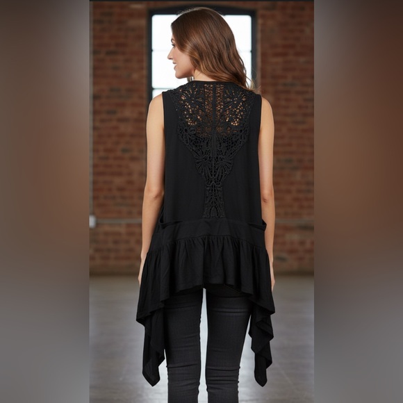 Forever 21 Jackets & Blazers - Forever 21 Lace & Sequin-Back Vest